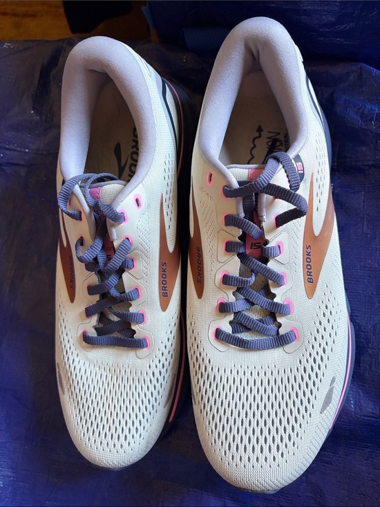 Brooks Shoes - Brooks Women's Ghost Running Shoes in Cream, Brown & Pink Trim